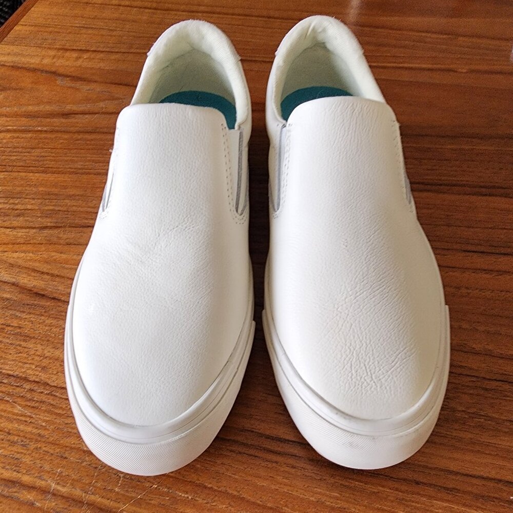SeaVees Leather Hawthorne Slip-on Sneaker size 7